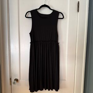 Black Sleeveless Dress